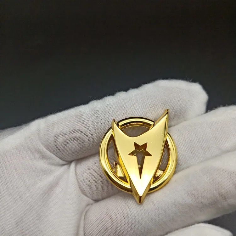 Pin Estrella Dorada